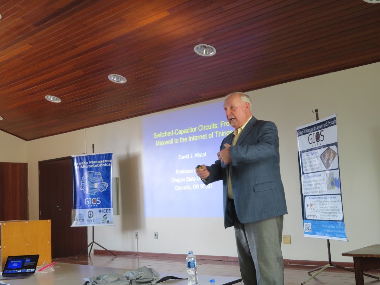 Prof. David J. Allstot (Oregon State University) apresentou a palestra "Switched-Capacitor Circuits: From Maxwell to the Internet of Things"