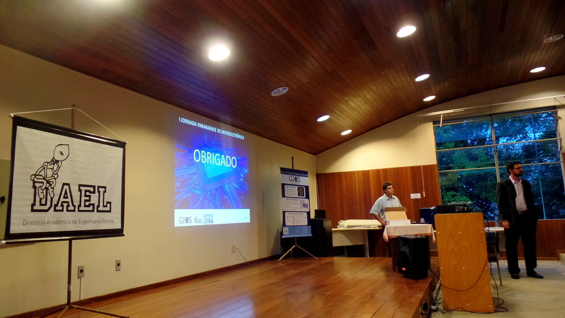 "Integrando Projetos de Sistemas Reconfiguravéis ao Simulink: Cossimulação de HW/SW", Allan Conselvan de Oliveira e Raphael Christian Marins Pereira