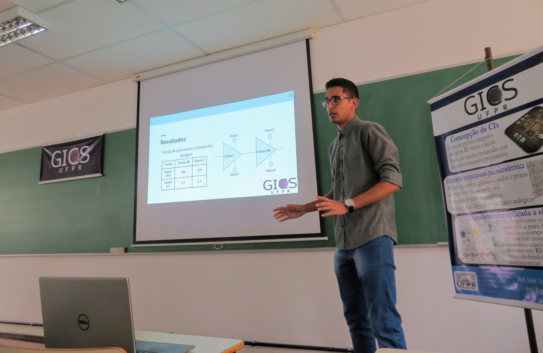 William Araujo apresentou o trabalho " Pré-distorção analógica aplicada a um amplificador de potência CMOS com OCP1 de 21,6 dBm".