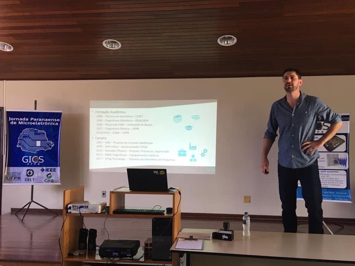 Eleandro Gaioski, da empresa Iotag, ministrou a palestra “Internet das coisas aplicada ao agronegócio”.