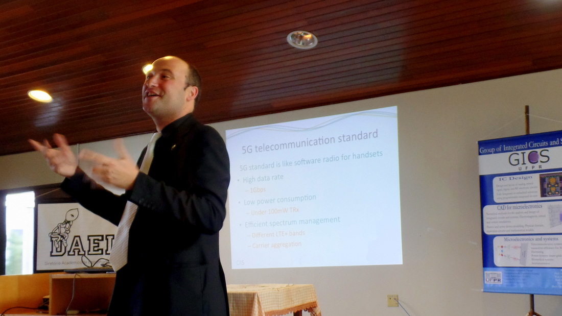 "Anyone and anything connected anywhere: next generation of radio-frequency integrated circuits", Prof. François Rivet, Universidade de Bordeaux e Bordeaux INP