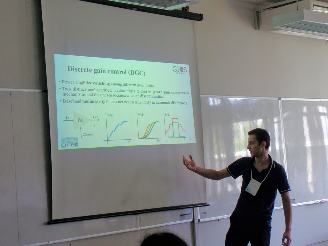 Luis Schuartz apresentou o trabalho "Envelope methods applied to simulation of power amplifiers with efficiency enhancement techniques".